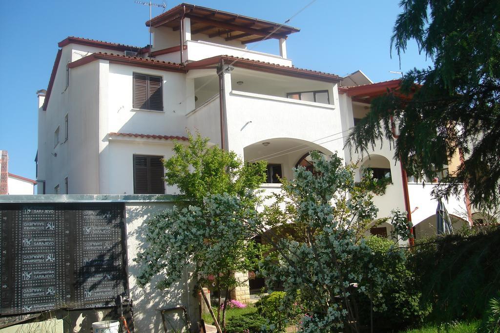 Apartments Sasha Pula Dış mekan fotoğraf